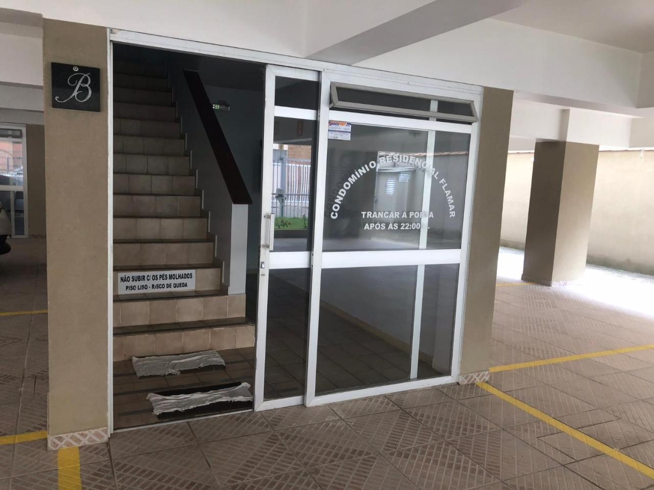Otimo Apartamento Em Ubatuba A 50 Mts Da Praia Leilighet Eksteriør bilde